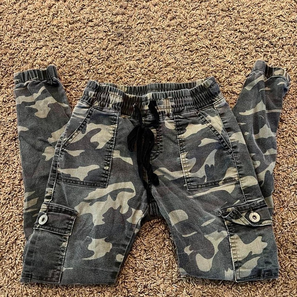VIP Camo Cargo Jogger Pants Women Size 1/25 Green Gray Elastic Waist Camouflage
